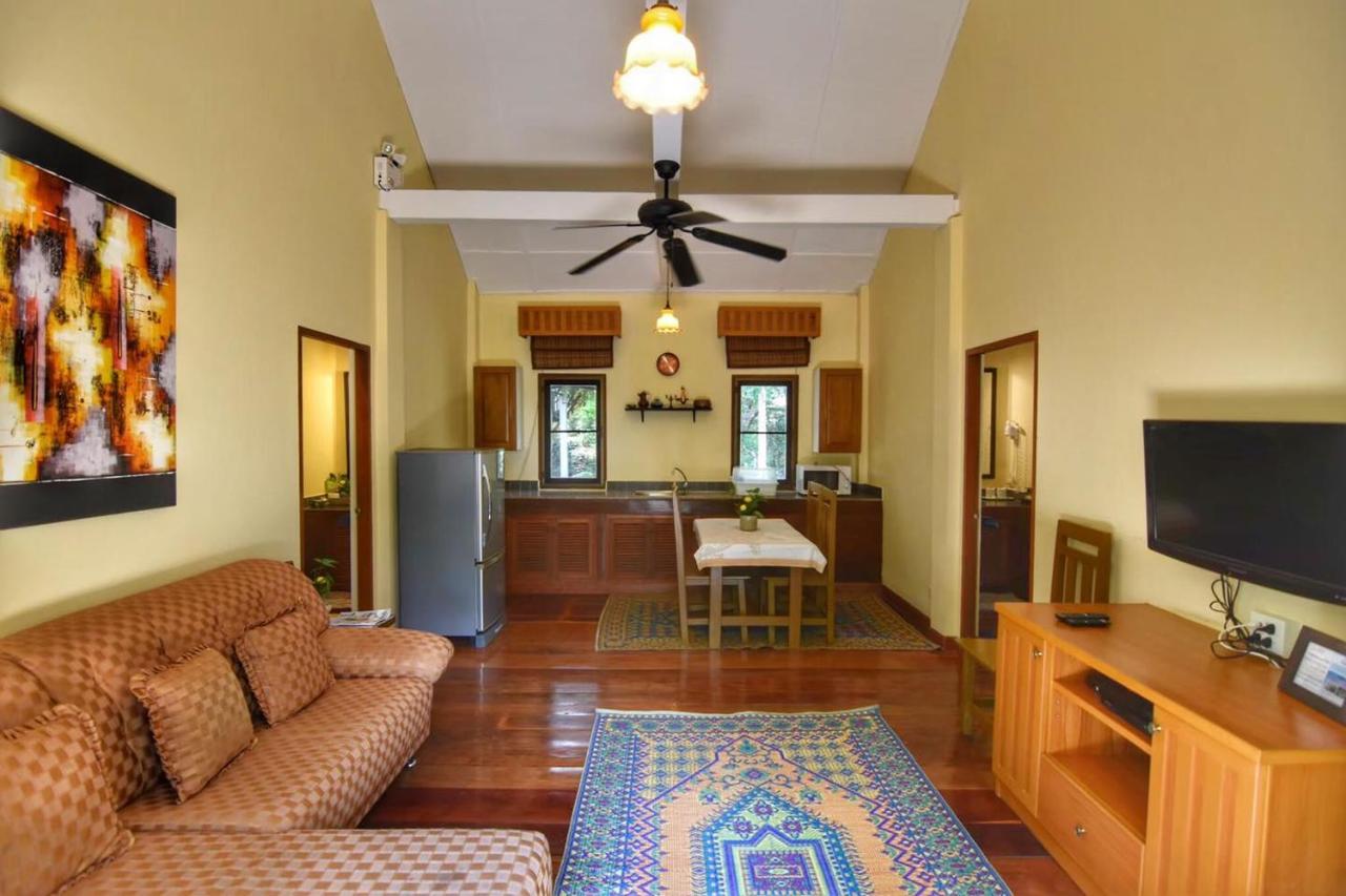 Villa Khao Phaengma Wang Nam Khiao Exterior photo