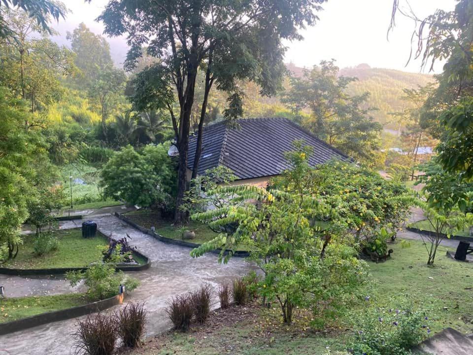 Villa Khao Phaengma Wang Nam Khiao Exterior photo